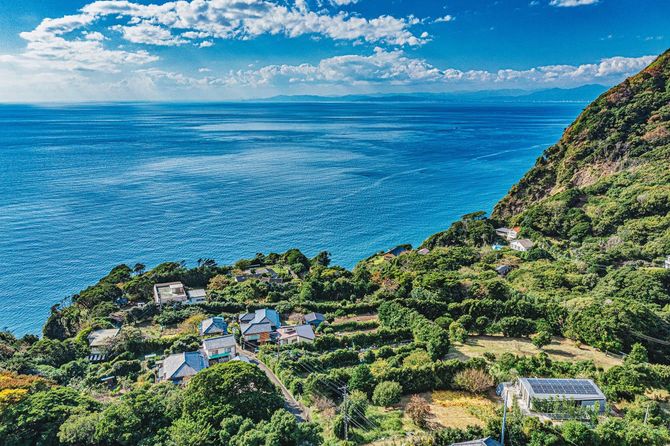 静岡県沼津市舟山地区。伊豆半島からの景色が堪能できる