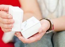 女が男に求める「人並みの年収」とは？　－結婚とおカネ・女の言い分