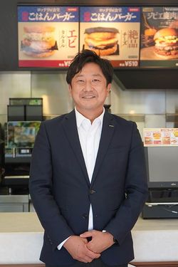 ロッテリア マーケティング部 マーケティング担当部長の緒方高行さん（撮影＝プレジデントオンライン編集部）