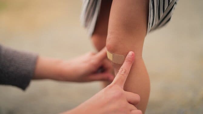 擦り傷の対処法とは（※写真はイメージです）