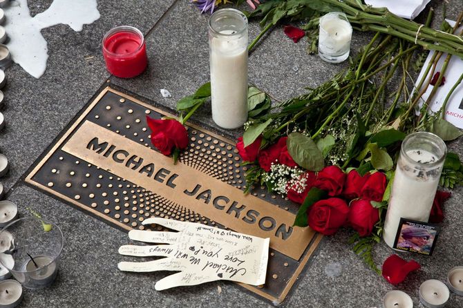 マイケル・ジャクソン記念碑