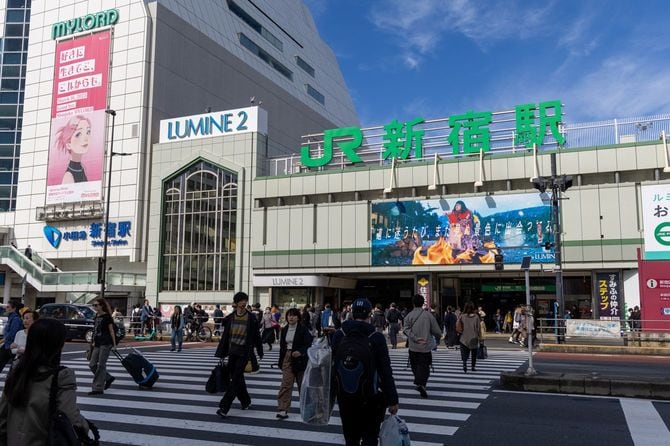 東京のJR新宿駅