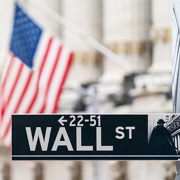ウォールストリートサイン