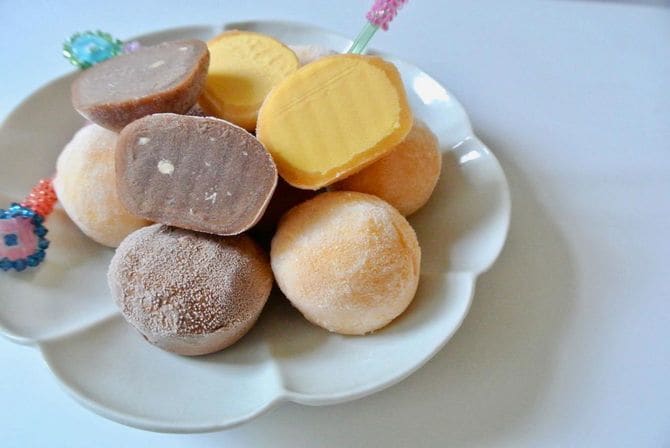 Little Moonsのアルフォンソ・マンゴー味とチョコ&ヘーゼルナッツ味。