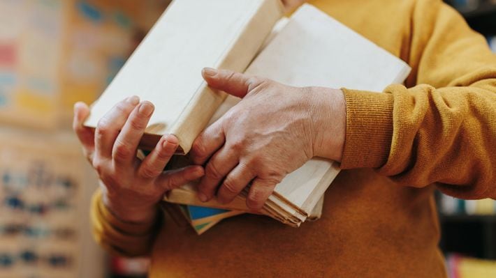 寂しさ漂う老後が待ち受ける…佐藤優が「高齢者は安易に図書館に行くな」と話す切実な理由