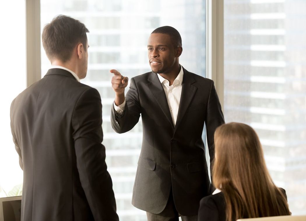 取引先の怒りを鎮める「幽体離脱」の技術 "平謝りと晩ごはん"を分離させる