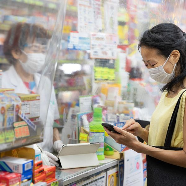 ケガしてわかった キズあと消したい女ゴコロ 小林製薬 アットノン President Online プレジデントオンライン