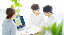 貧乏な人ほど｢高い保険料｣でさらに貧乏になっている…｢保険で得をするかも｣という考え方がヤバい理由