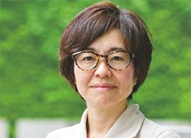 『セラピスト』最相葉月著