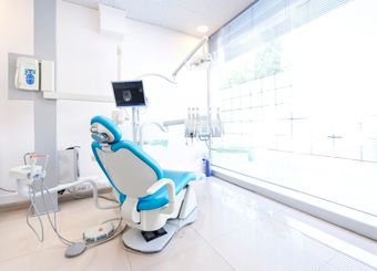 "歯科医師が歯科衛生士に頭を下げる"ワケ