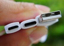 "iPhone充電コネクタ変更"の密かな狙い