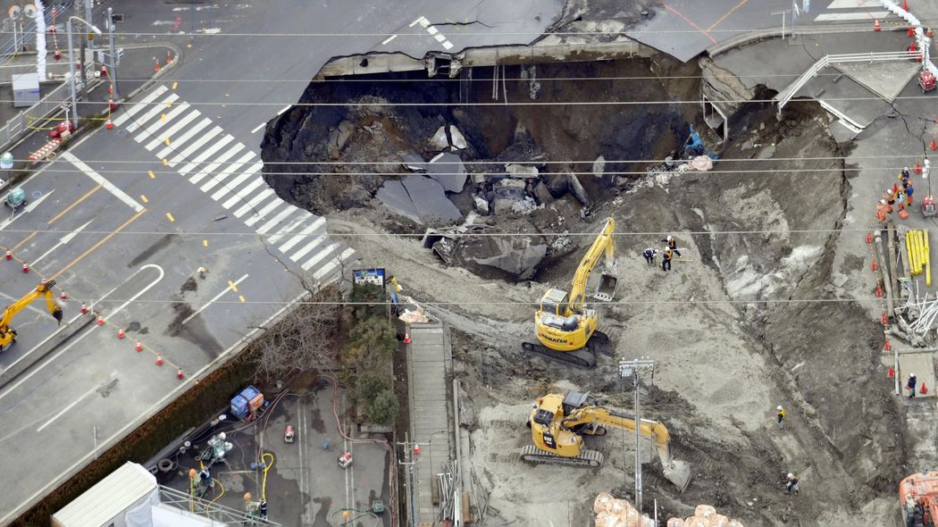 日本のインフラ老朽化が止まらない…｢埼玉八潮の道路陥没は氷山の一角｣対策が先送りされてしまう政治的理由 米国では2022年に道路橋の崩落事故が発生