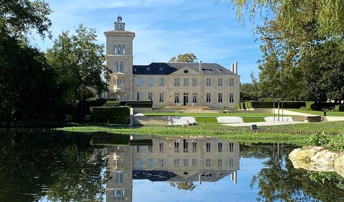 シャトーラグランジュの外観。