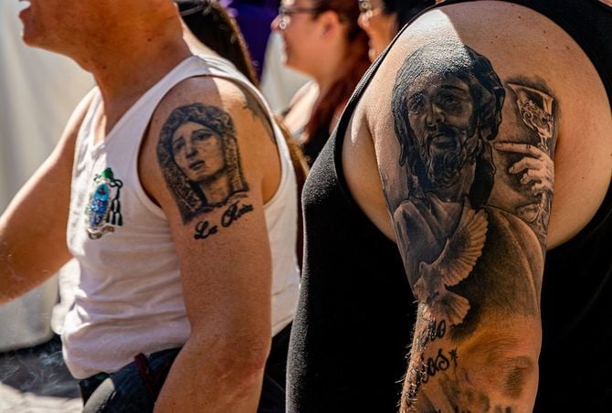 タトゥーを入れた外国人