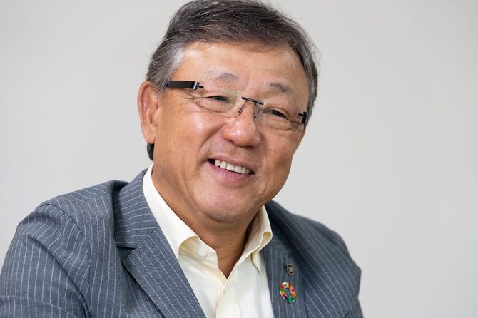 「マーケティングが販促だけのツールになったなら、明日はない」と語る佐藤章社長。