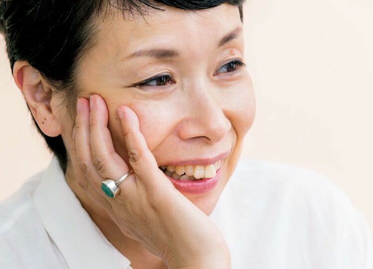 エッセイスト・平松洋子さんは、なぜ毎年1回、1週間の「断食」をするのか？