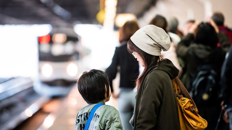 ｢お金が貯まらない人は､休日によく出かける｣1億円貯まる人はめったに行かない"ある場所"【2021上半期BEST5】 お金持ちは平日に堂々と旅行する
