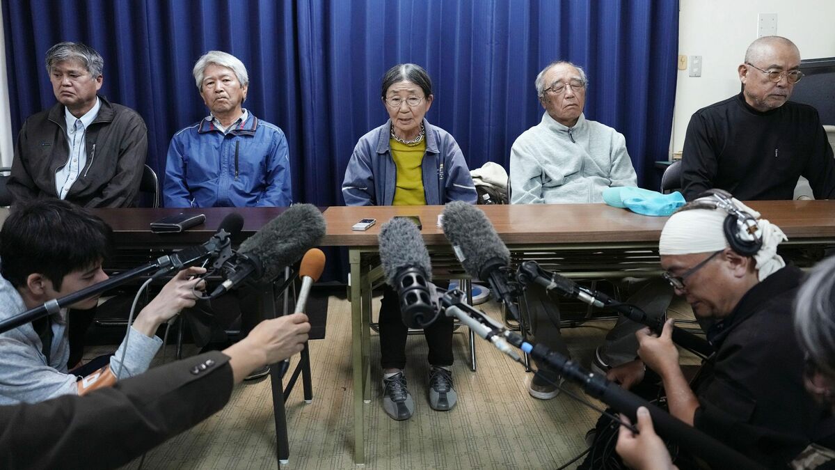 Henoko Boat Crash Victim's Father Meets Protest Group Leaders