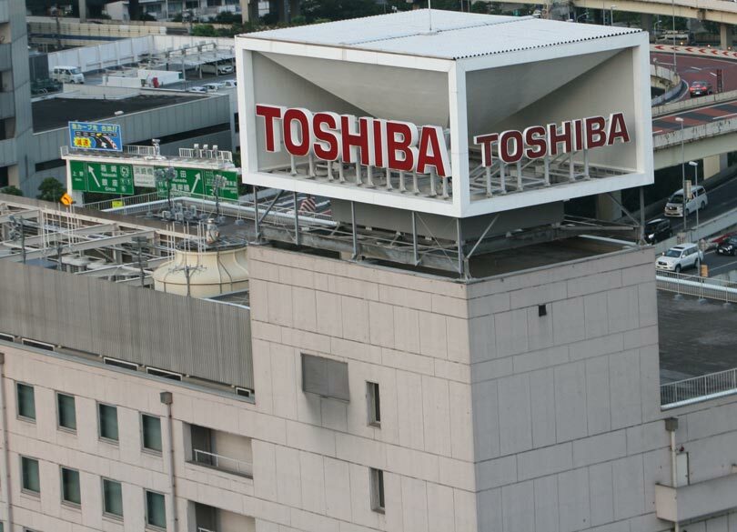 メモリ売った東芝はあと何年生き残れるか 「一時しのぎ」の売却に未来はない