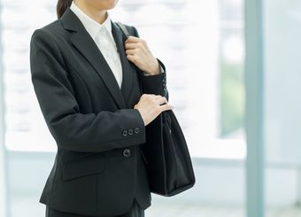2020年卒の学生"就職人気業界トップ10"
