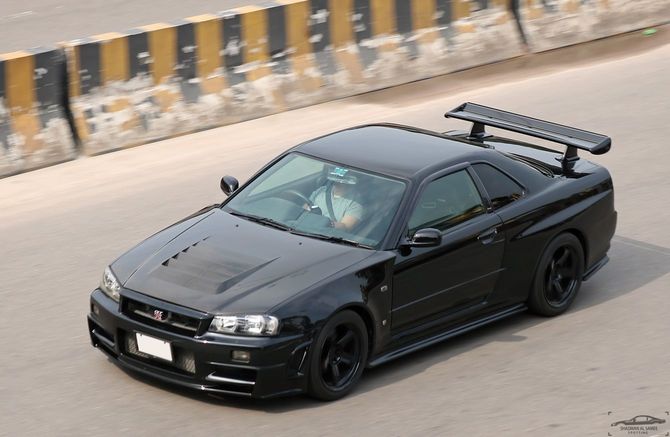 日産スカイラインGT-R R34