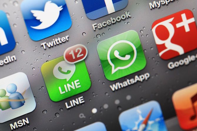 ソーシャルメディアのiphoneアプリケーション