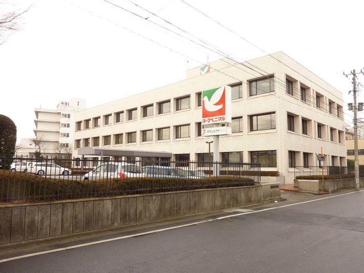 2月28日、福島県郡山市に「ヨークパーク」をプレオープンするヨークベニマル。（写真＝BehBeh／CC-BY-SA-3.0／<a href="https://commons.wikimedia.org/wiki/File:20100128%E3%83%A8%E3%83%BC%E3%82%AF%E3%83%99%E3%83%8B%E3%83%9E%E3%83%AB.JPG" target="_blank">Wikimedia Commons</a>）