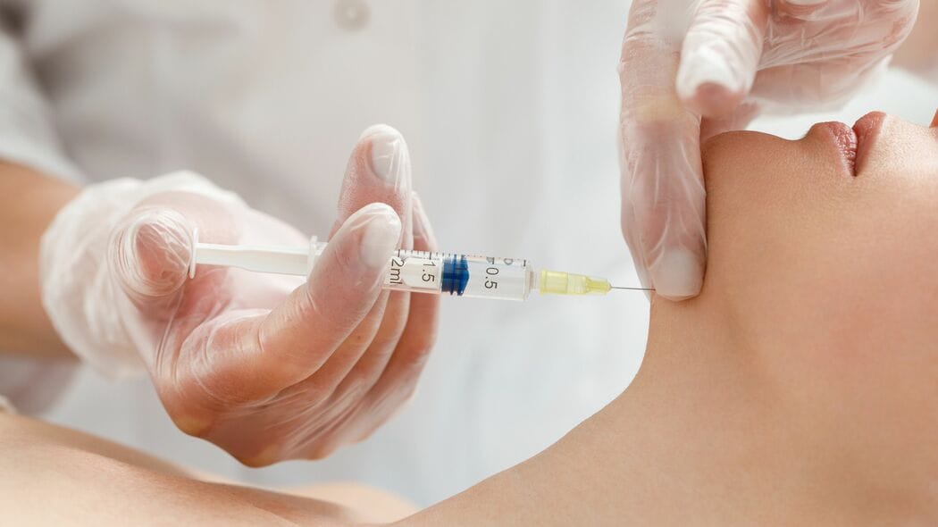 たった数週間の研修しか受けていない…危険な"直美"医師を避けるためホームページで必ず確認すべき項目