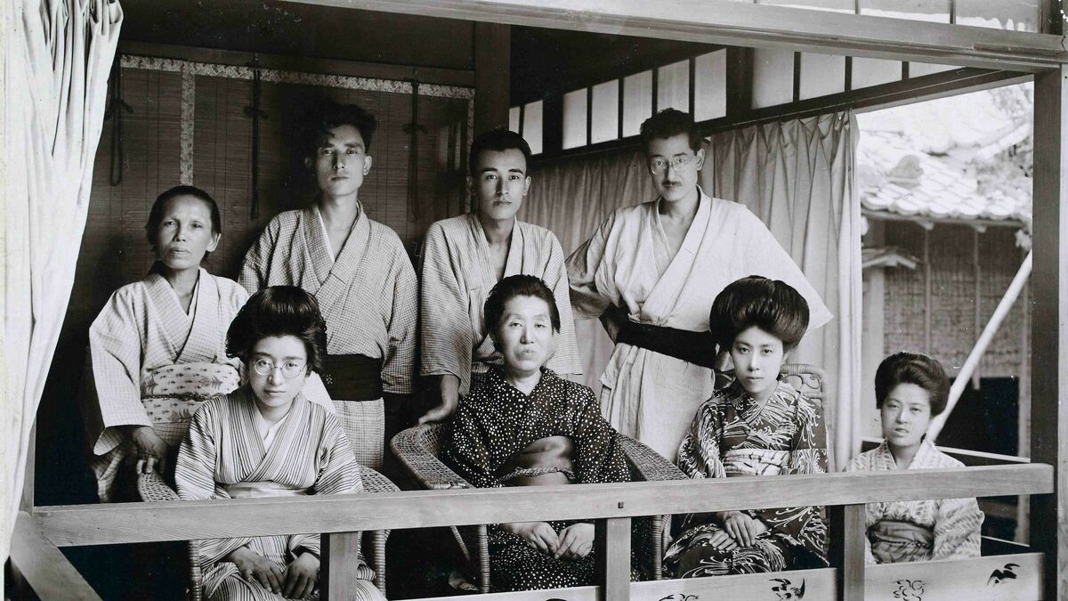 活動歴および当時の関連ビジュアル記録