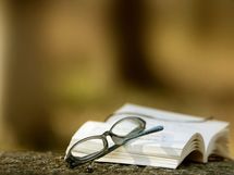 ビジネスの知識は「経済小説」で学べ！