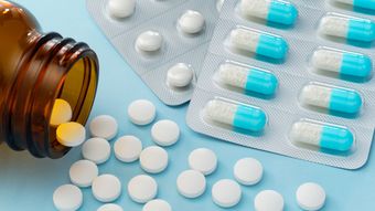 深刻化する｢薬価高騰｣を防ぐ成功報酬型新薬
