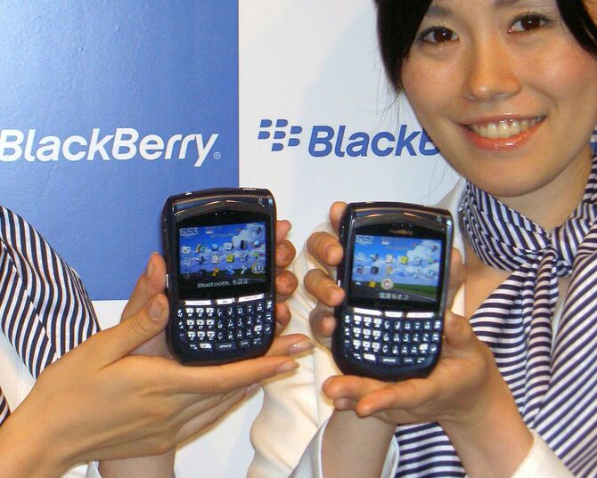 日本語版の携帯情報端末「BlackBerry（ブラックベリー）8707h」