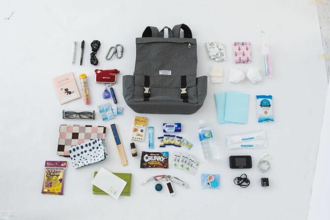 辻さんが持ち歩いている防災バッグの中身