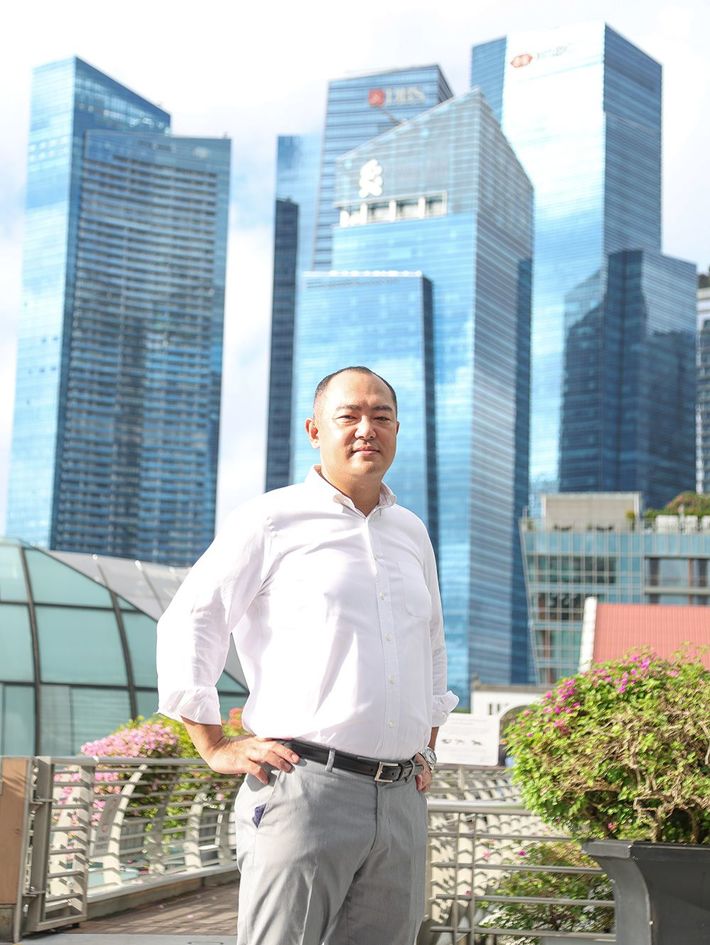 コロナ禍に赴任した遠藤さん。日本時代は法人営業だったが、個人顧客であれば長期で運用ができると、シンガポール行きを決めた