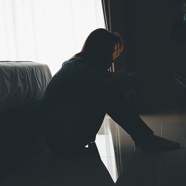 平均48 3歳の時にやってくる 幸福度のどん底 が深くなる人 浅く済む人の決定的違い 日本人の 中年の危機 は今後深まる可能性が高い President Online プレジデントオンライン