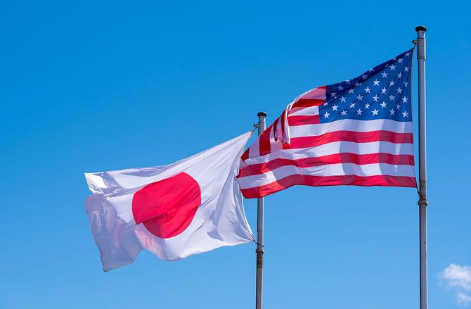 アメリカと日本の旗