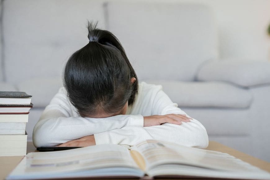 学生は試験のために不安を抱える