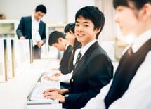 手取り年500万 長男の薬学部進学で火の車