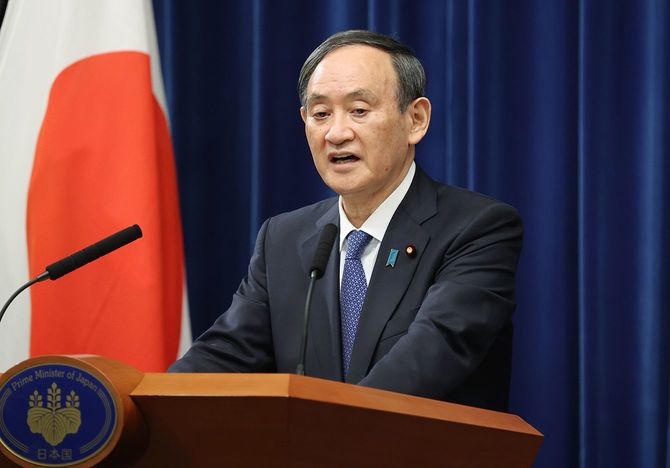 1都3県に緊急事態宣言で記者会見する菅義偉首相