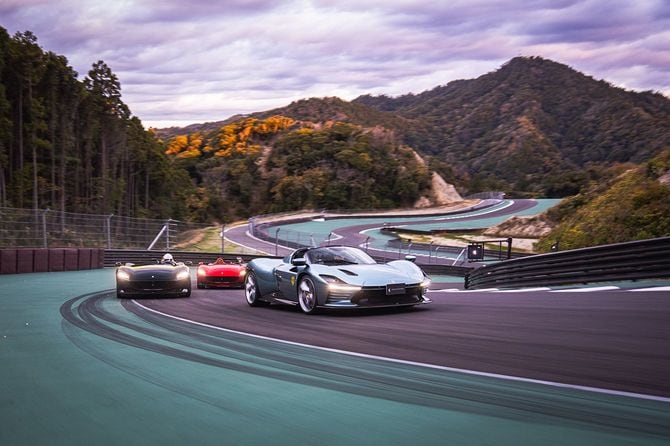 会員制の高級ドライビングコース「THE MAGARIGAWA CLUB」は、法定速度のある公道では性能を引き出せないスーパーカー愛好家のために誕生した