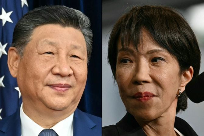 高市早苗首相(右)と中国の習近平国家主席