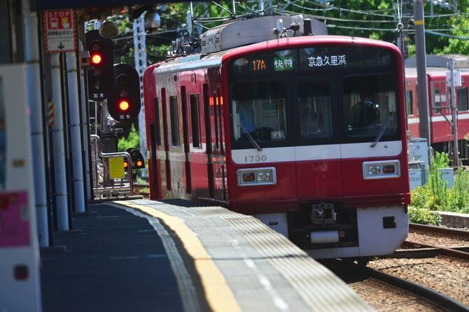 赤い京浜急行列車