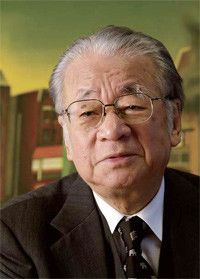 <strong>堺屋太一</strong>●1935年、大阪府生まれ。東京大学経済学部卒業とともに通産省入省。日本万国博覧会を企画、実現する。78年通産省を退官、執筆・評論活動に入る。98年、小渕内閣の経済企画庁長官に就任。現在、上海万博日本産業館総合プロデューサー、早稲田大学大学院ファイナンス研究科学督。『知価革命』『団塊の世代』『秀吉』など著書多数。