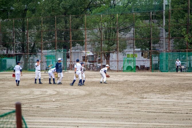 グラウンドの少年野球