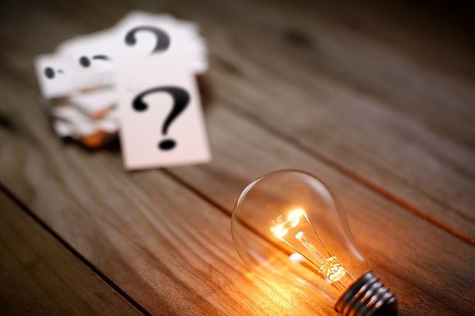 新しいアイデアは、疑問を解決します