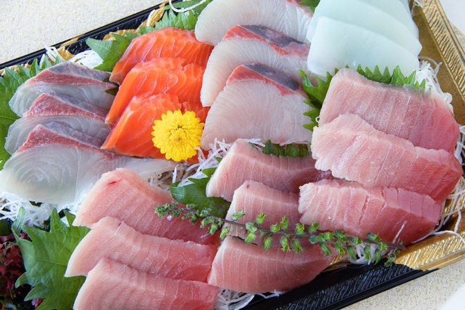 刺身の盛り合わせ