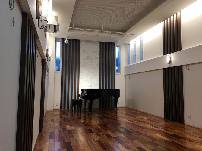 「音の自由区・奏でる家」の導入例