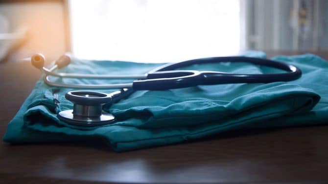 聴診器および医療機器