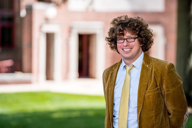 ポール・クリステンセン准教授