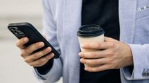 ｢スマホを断つ｣人は仕事ができない…トヨタの現場で鍛えられた社長が｢情報の大量インプット｣を続ける理由